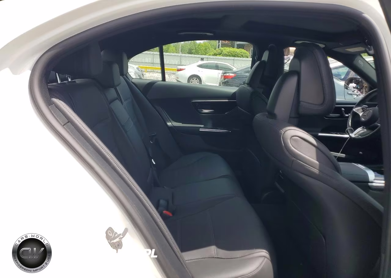 2024 Mercedes-Benz C 300 4Matic VIN:W1KAF4HB1RR232959 - 10