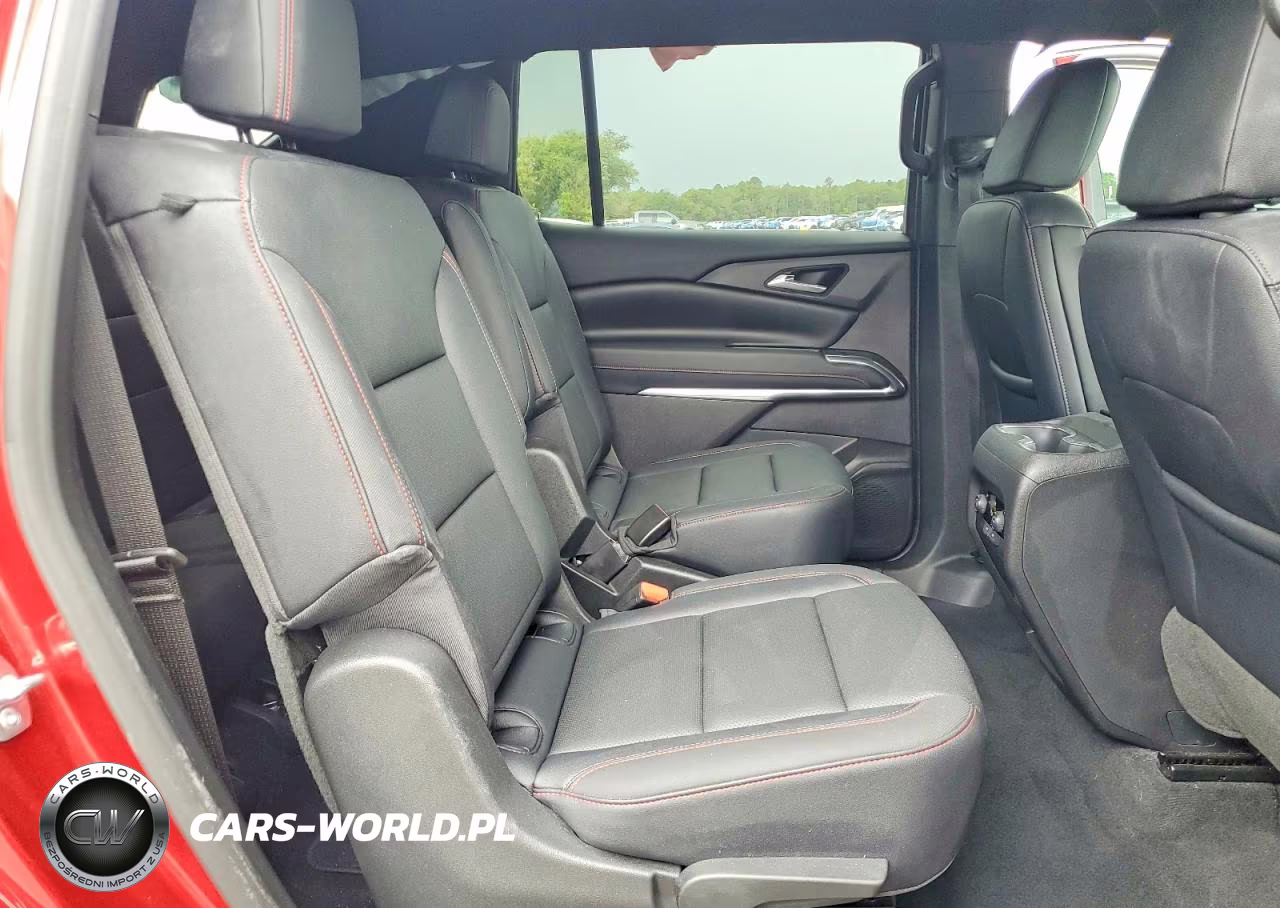 2026 Chevrolet Traverse Z71 VIN:1GNEVJKS1TJ117622 - 11