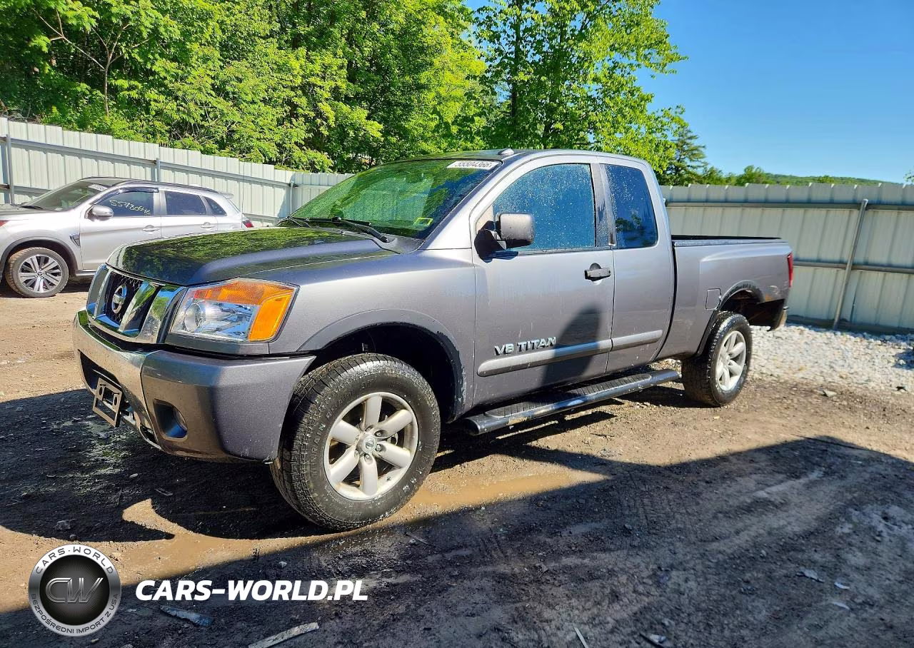 2015 Nissan Titan Sv