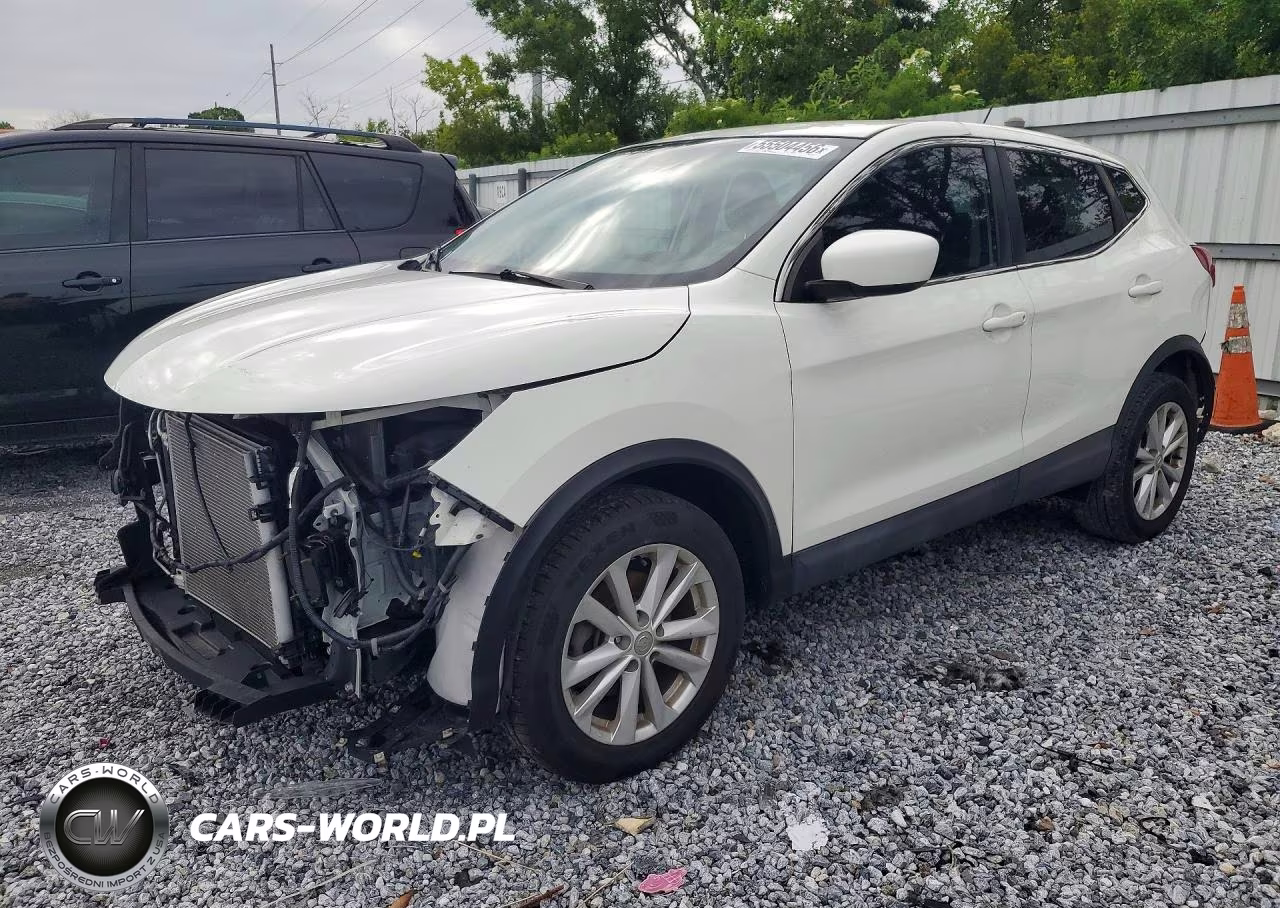 2018 Nissan Rogue Sport S