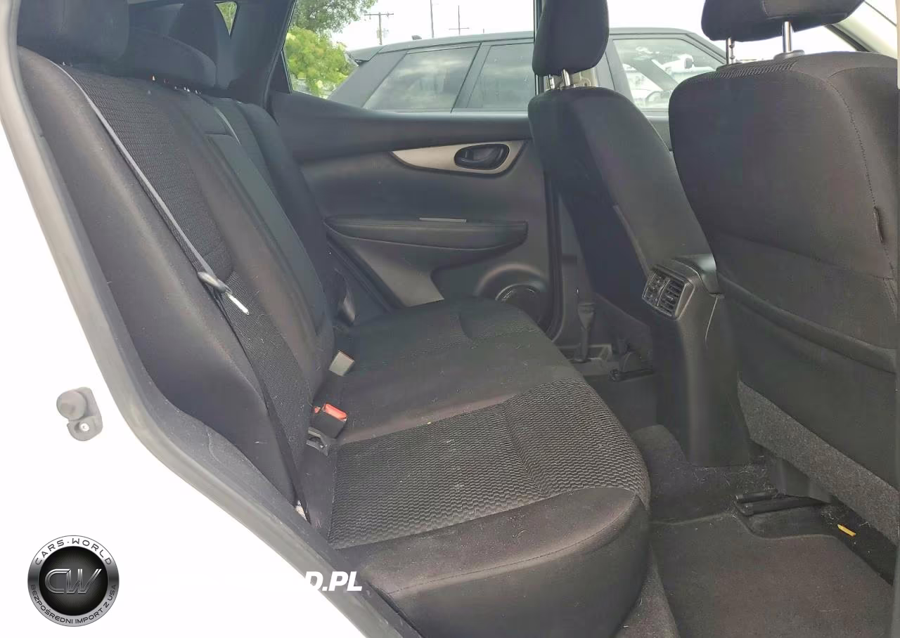 2018 Nissan Rogue Sport S VIN:JN1BJ1CP1JW100906 - 11