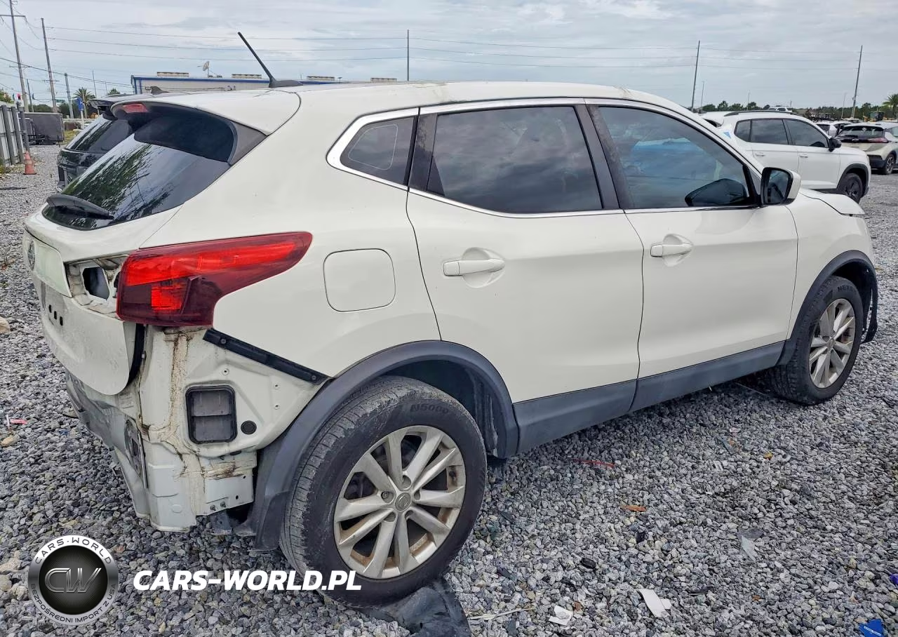 2018 Nissan Rogue Sport S VIN:JN1BJ1CP1JW100906 - 3
