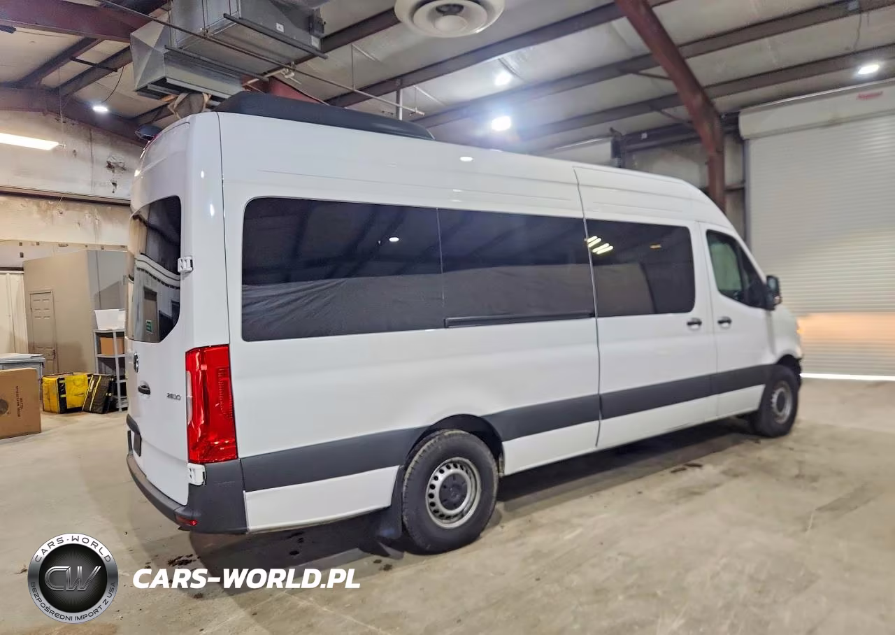 2025 Mercedes-Benz Sprinter 2500 VIN:W1Z4KGHY0ST217703 - 3