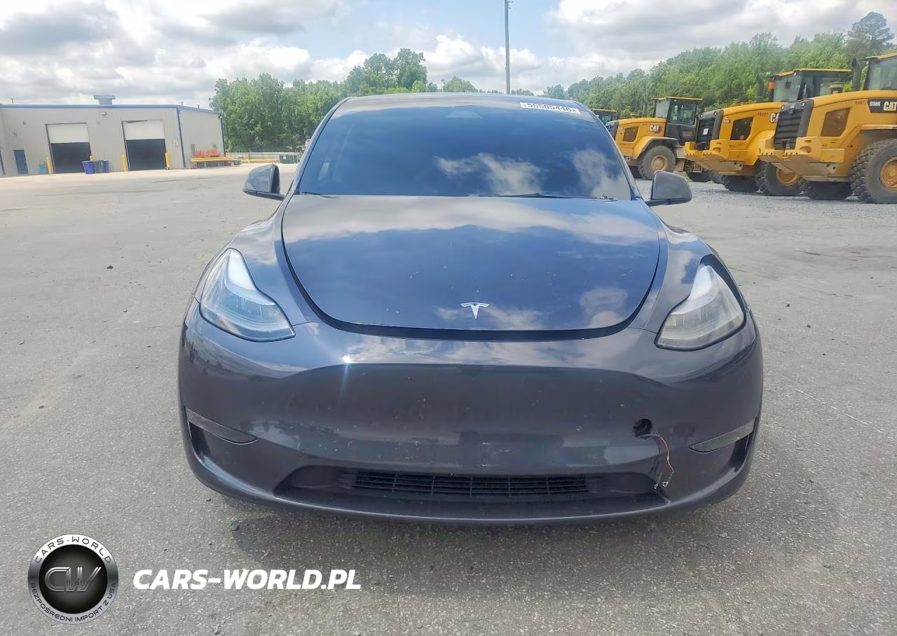 2025 Tesla Model Y VIN:7SAYGDEE6SA360291 - 5