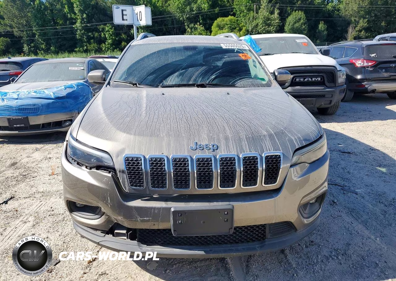 2019 Jeep Cherokee Latitude Plus VIN:1C4PJMLB2KD105442 - 5