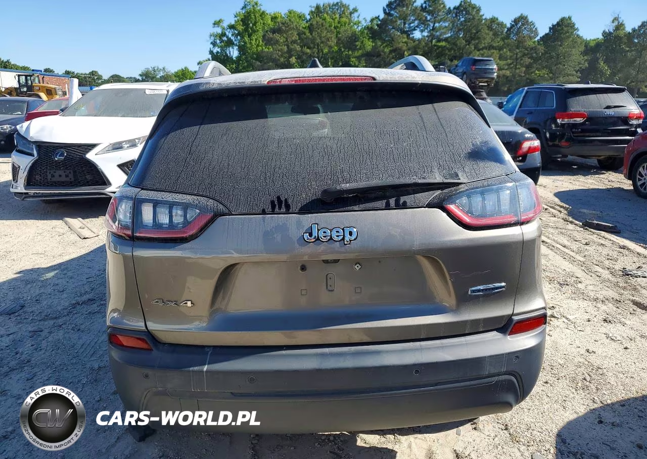 2019 Jeep Cherokee Latitude Plus VIN:1C4PJMLB2KD105442 - 6