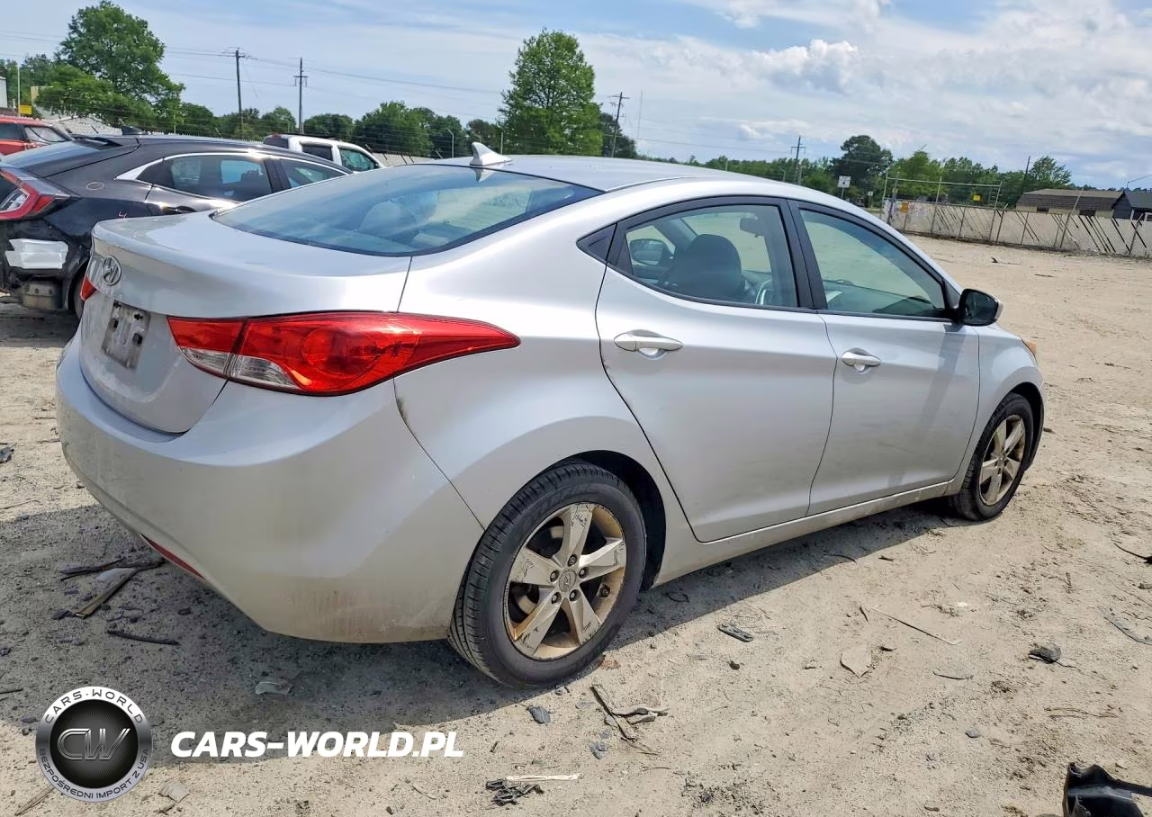 2012 Hyundai Elantra Gls VIN:5NPDH4AE5CH098915 - 3