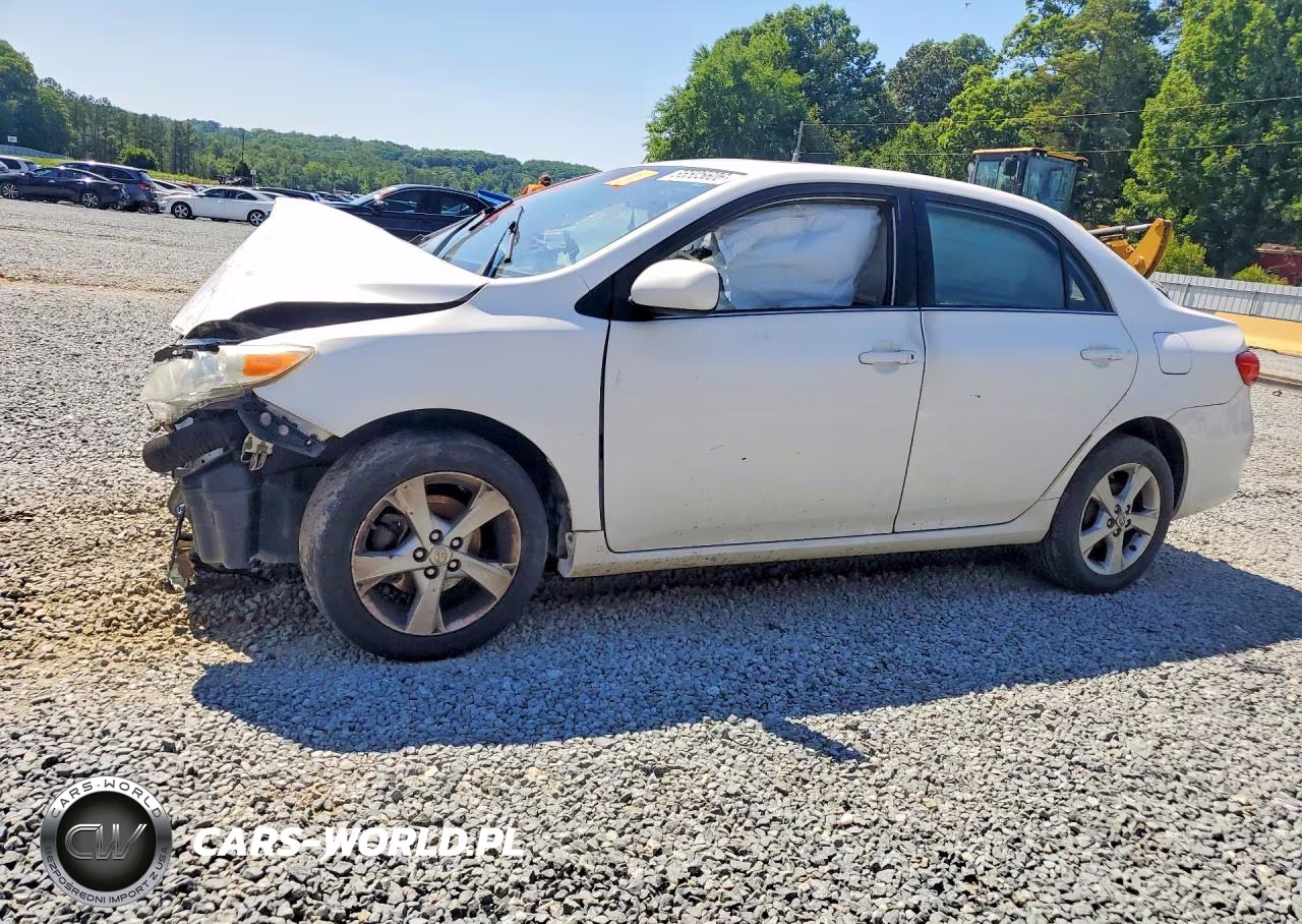 2013 Toyota Corolla Le – zdjęcie 1 z 12