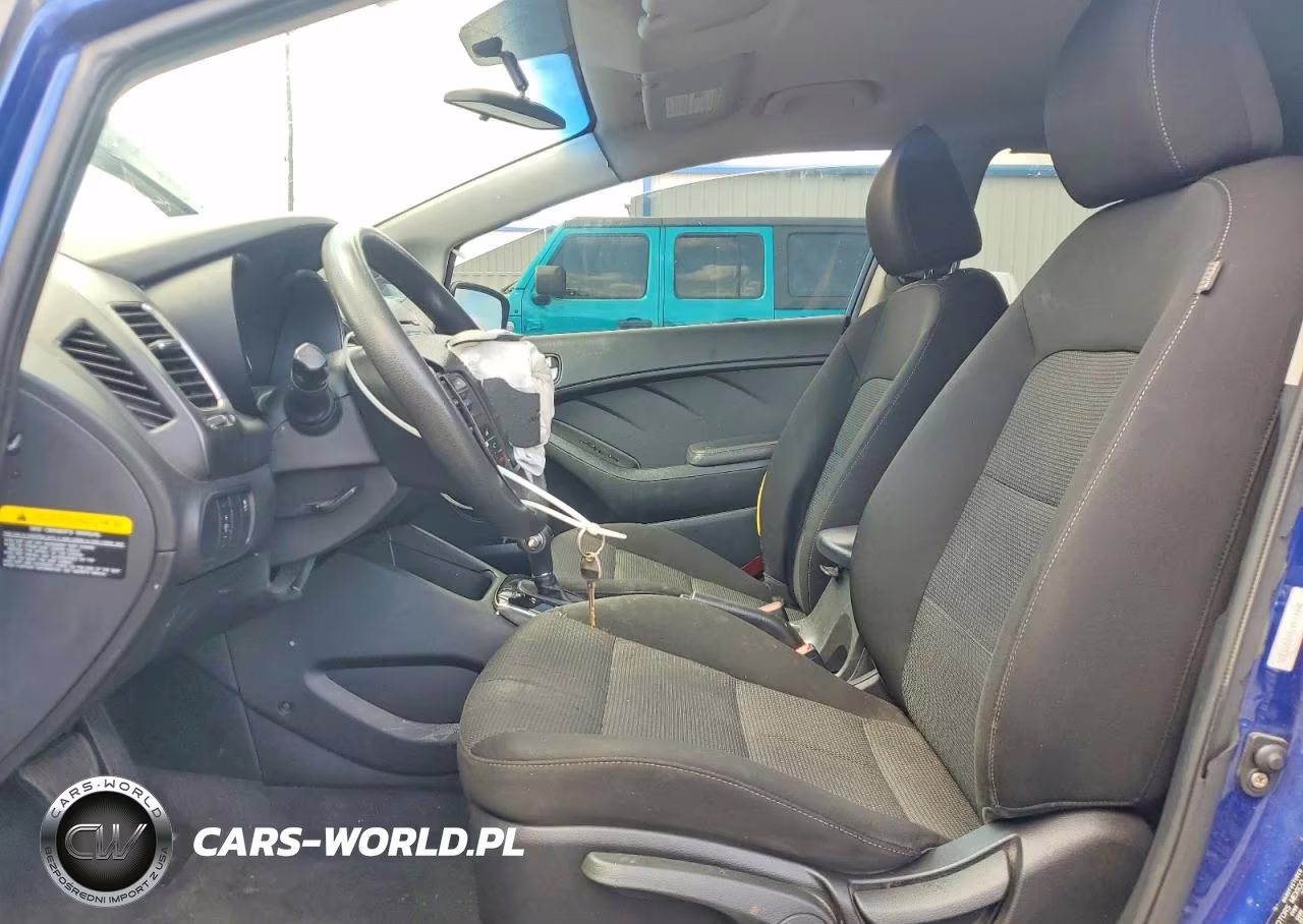 2017 Kia Forte Lx VIN:3KPFK4A76HE095335 - 7
