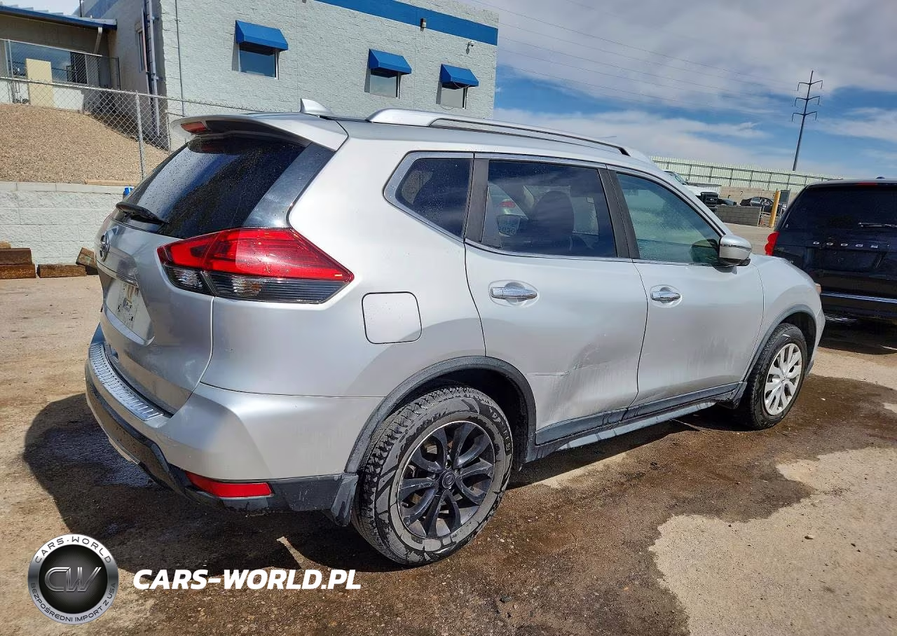 2017 Nissan Rogue S VIN:JN8AT2MT5HW139971 - 3
