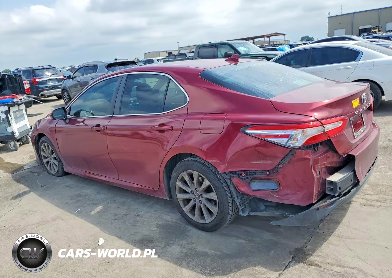2020 Toyota Camry Le VIN:4T1C11AK2LU322258 - 2