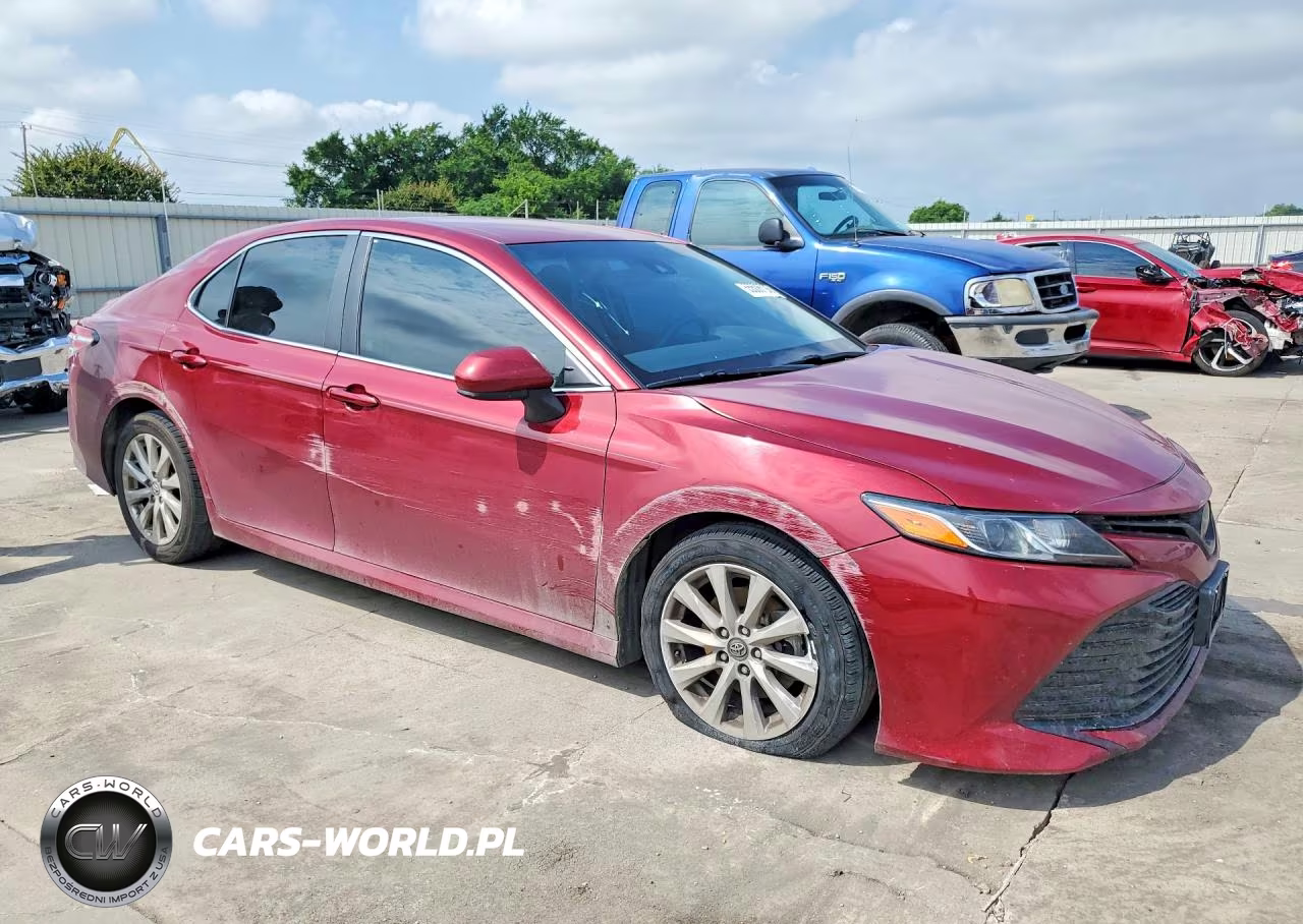 2020 Toyota Camry Le VIN:4T1C11AK2LU322258 - 4