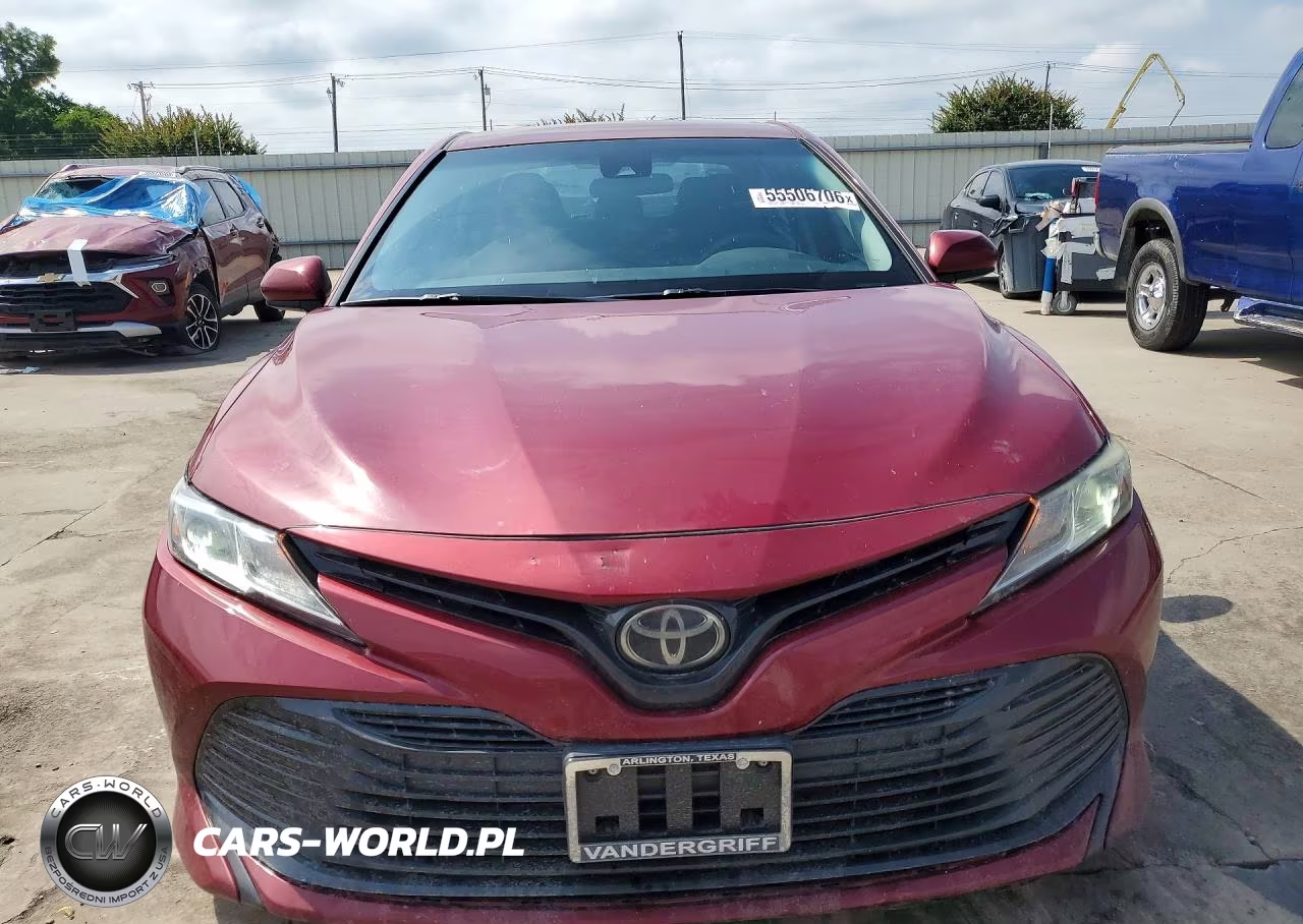 2020 Toyota Camry Le VIN:4T1C11AK2LU322258 - 5