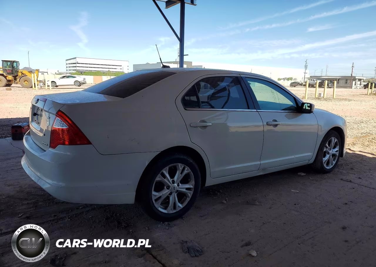 2012 Ford Fusion Se VIN:3FAHP0HG7CR264858 - 3