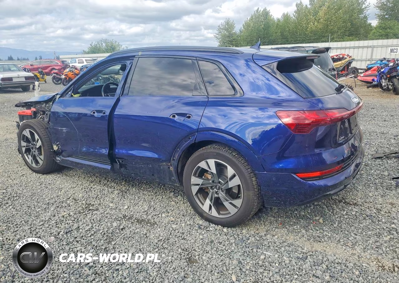 2022 Audi E-Tron Premium VIN:WA1AAAGE2NB022824 - 2