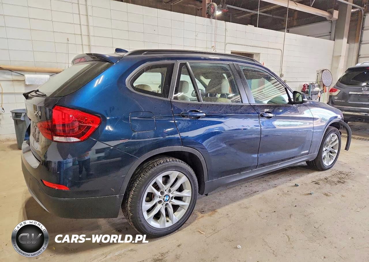2015 BMW X1 xDrive28I VIN:WBAVL1C58FVY28607 - 3