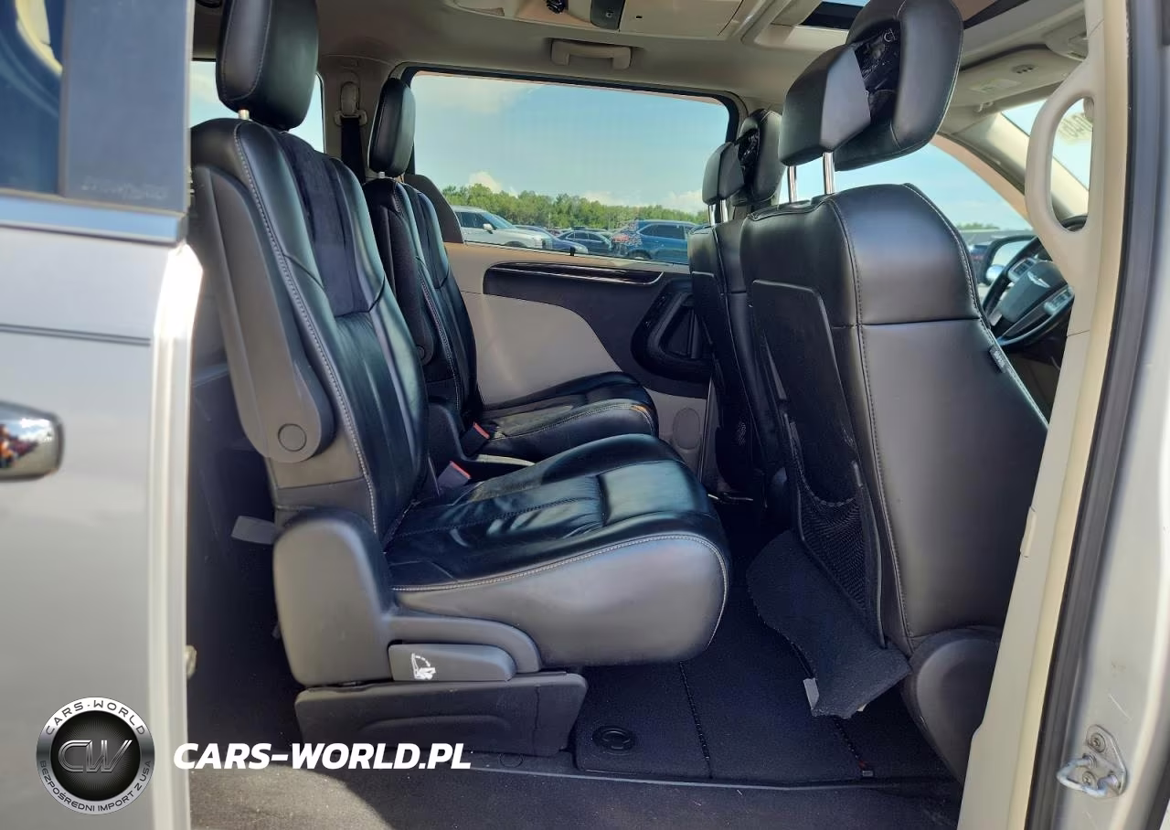 2011 Chrysler Town & Country Limited VIN:2A4RR6DG8BR781201 - 10
