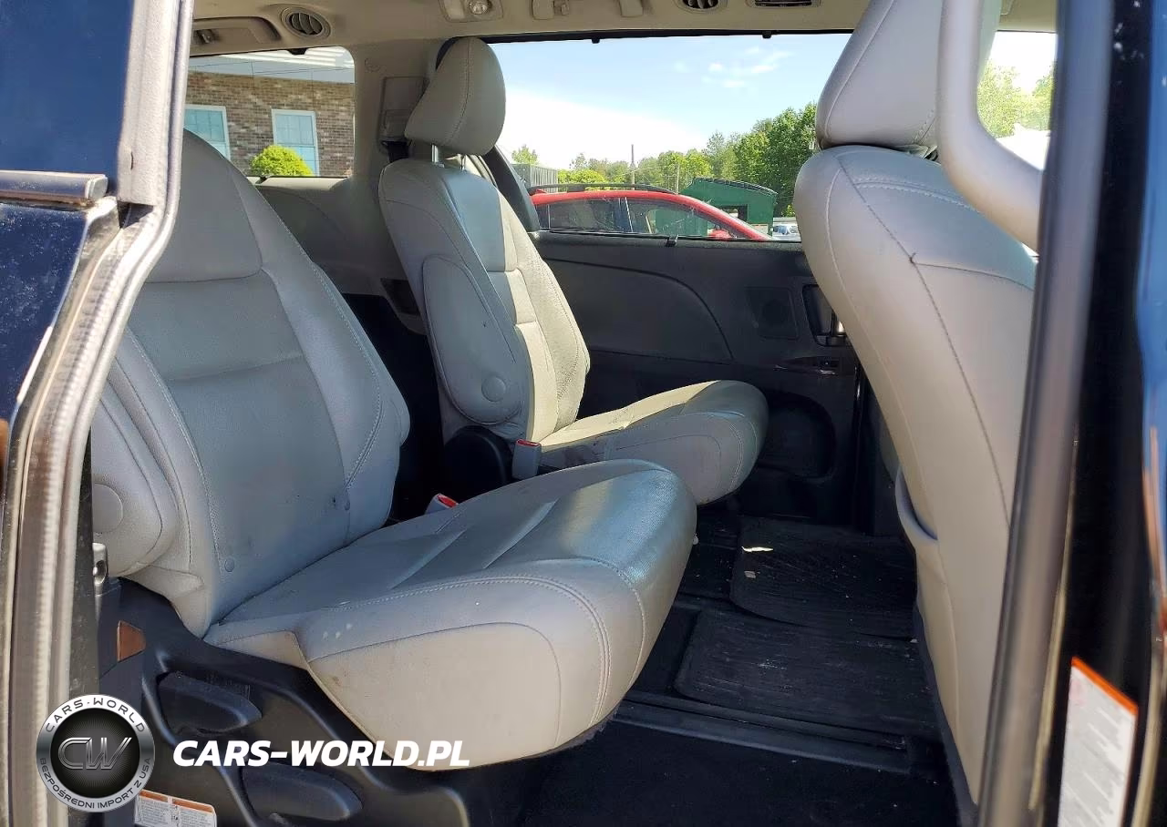 2017 Toyota Sienna Limited Premium 7-Passenger VIN:5TDDZ3DC8HS155322 - 11