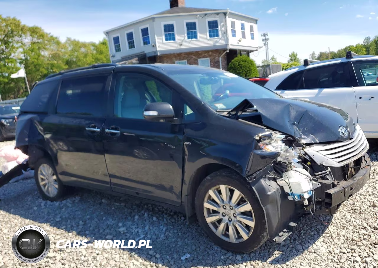 2017 Toyota Sienna Limited Premium 7-Passenger VIN:5TDDZ3DC8HS155322 - 4