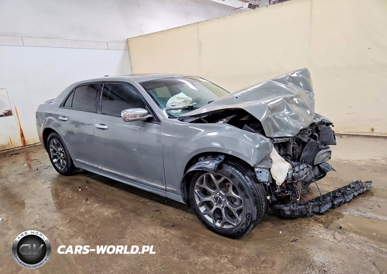2017 Chrysler 300 S VIN:2C3CCAGGXHH527066 - 4