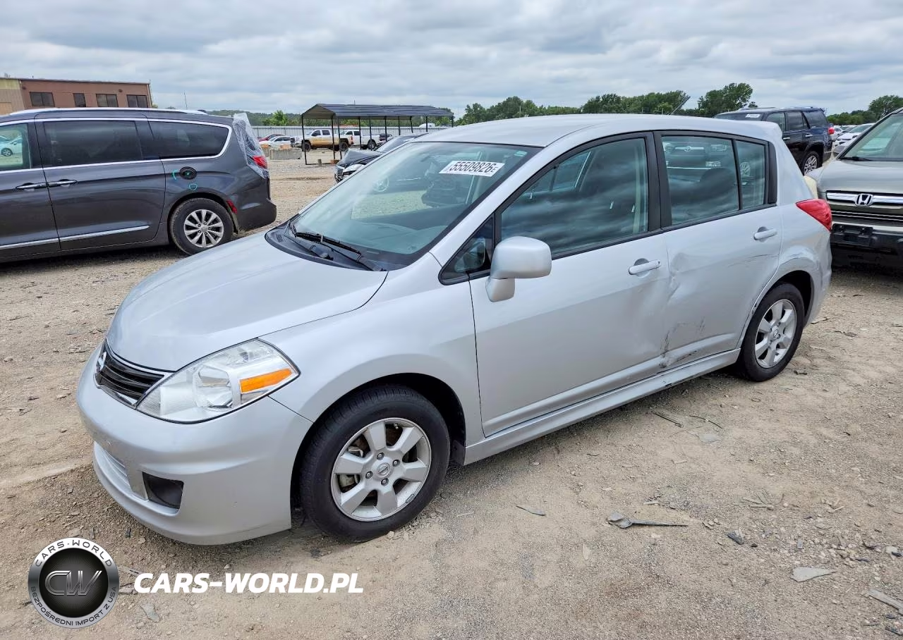 2010 Nissan Versa 1.8 S