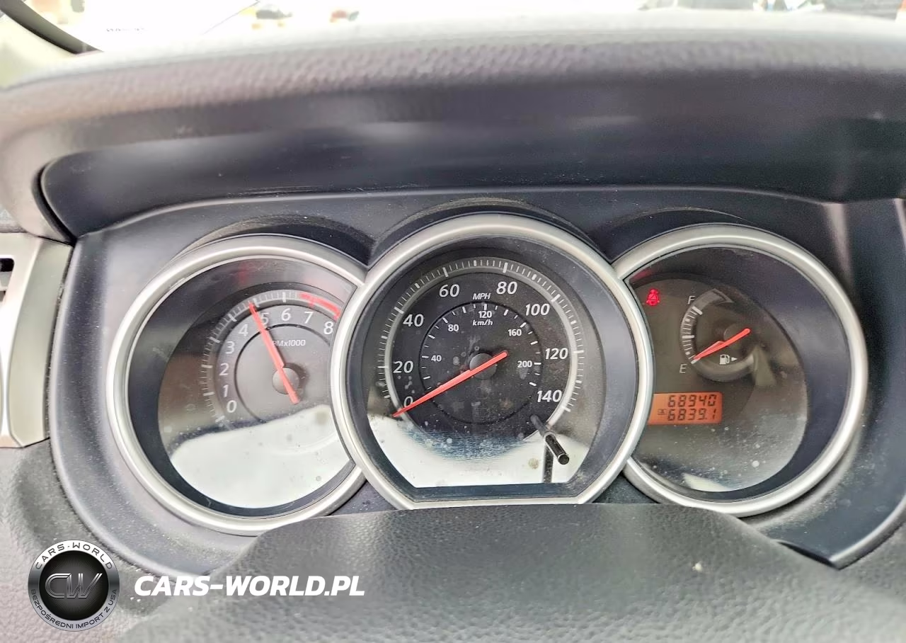 2010 Nissan Versa 1.8 S VIN:3N1BC1CP2AL433986 - 9