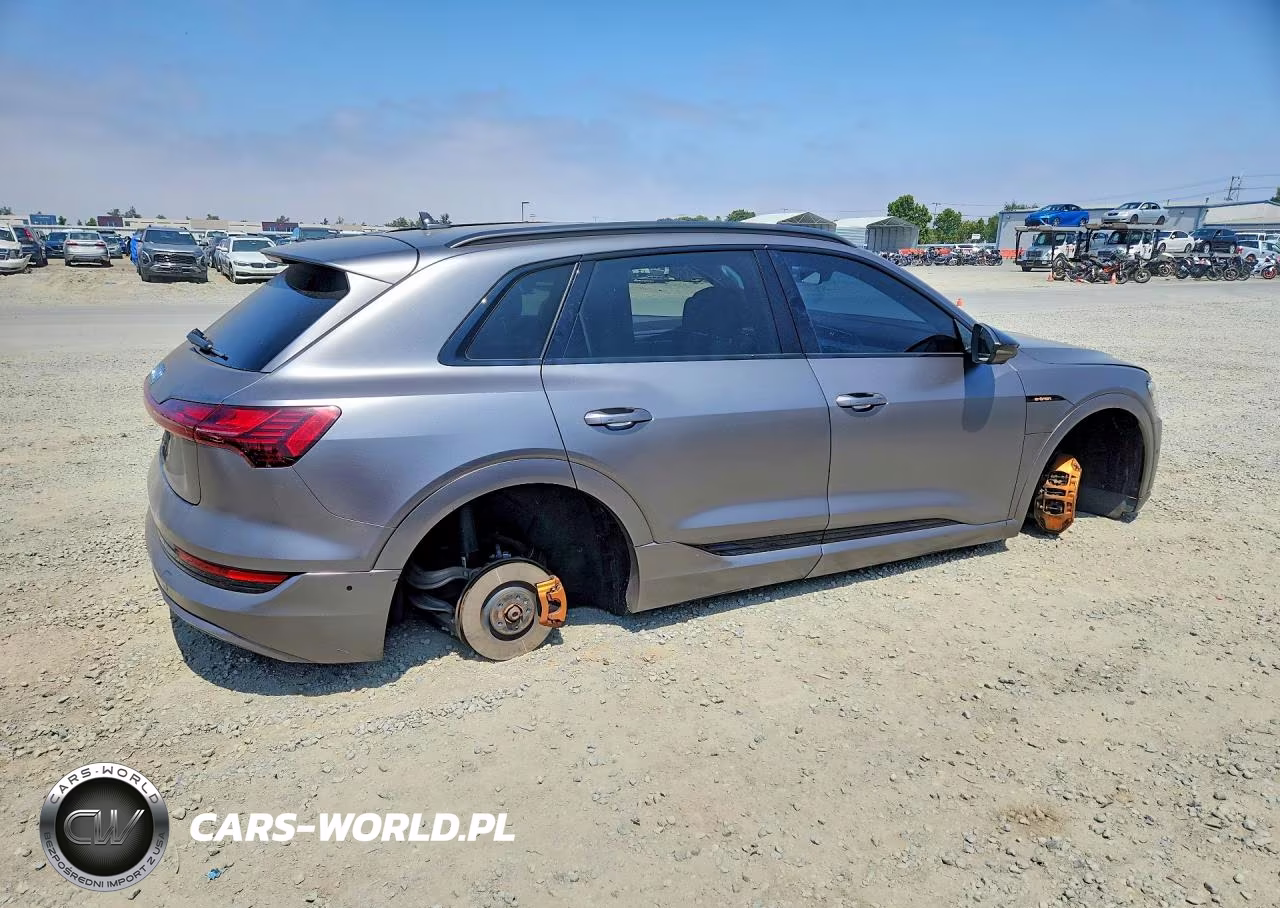2021 Audi E-Tron Premium VIN:WA1AAAGE6MB024641 - 3