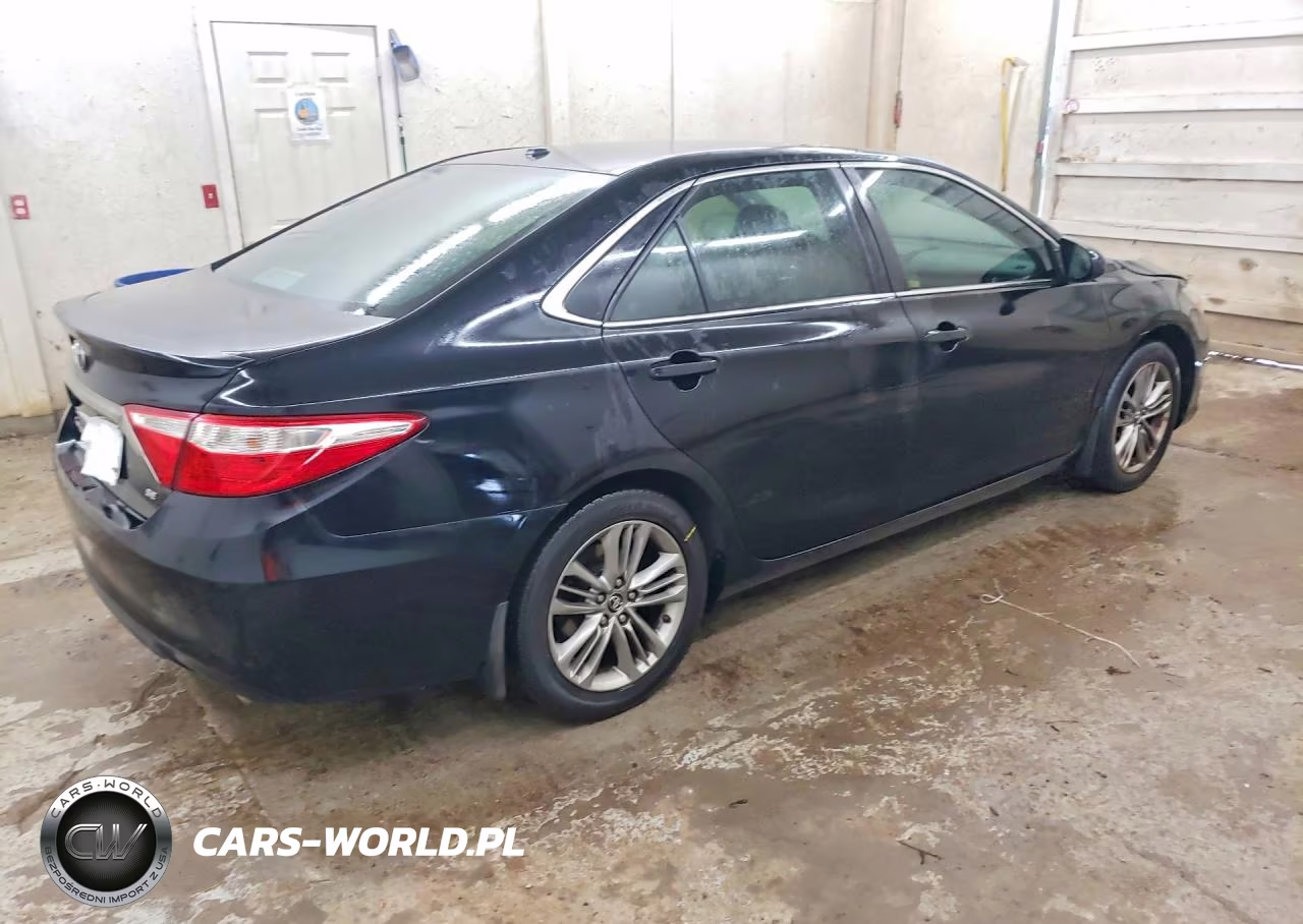 2016 Toyota Camry Se VIN:4T1BF1FK2GU117101 - 3