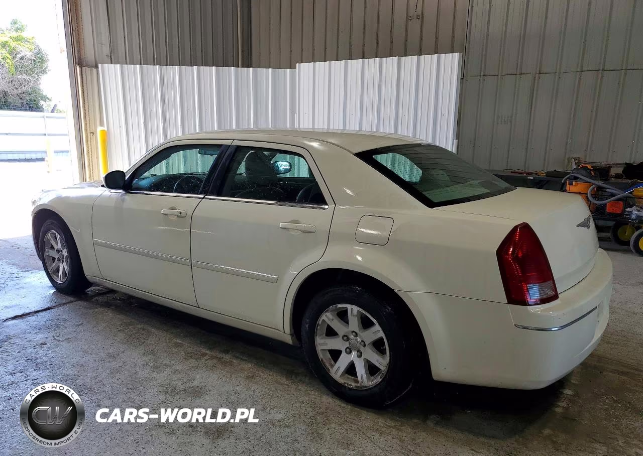 2007 Chrysler 300 Touring VIN:2C3KA53G27H628759 - 2