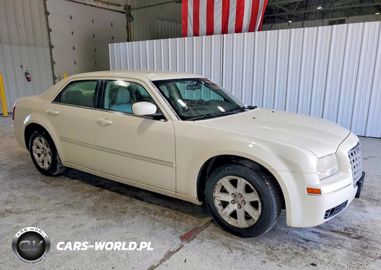 2007 Chrysler 300 Touring VIN:2C3KA53G27H628759 - 4