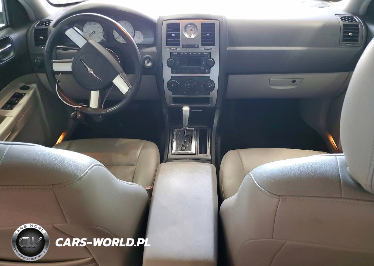 2007 Chrysler 300 Touring VIN:2C3KA53G27H628759 - 8