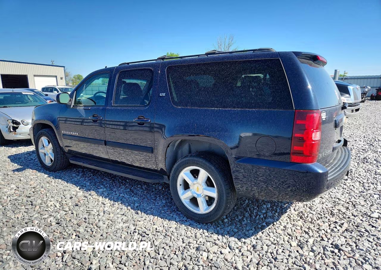 2007 Chevrolet Suburban C1500 VIN:1GNFC16017J173696 - 2