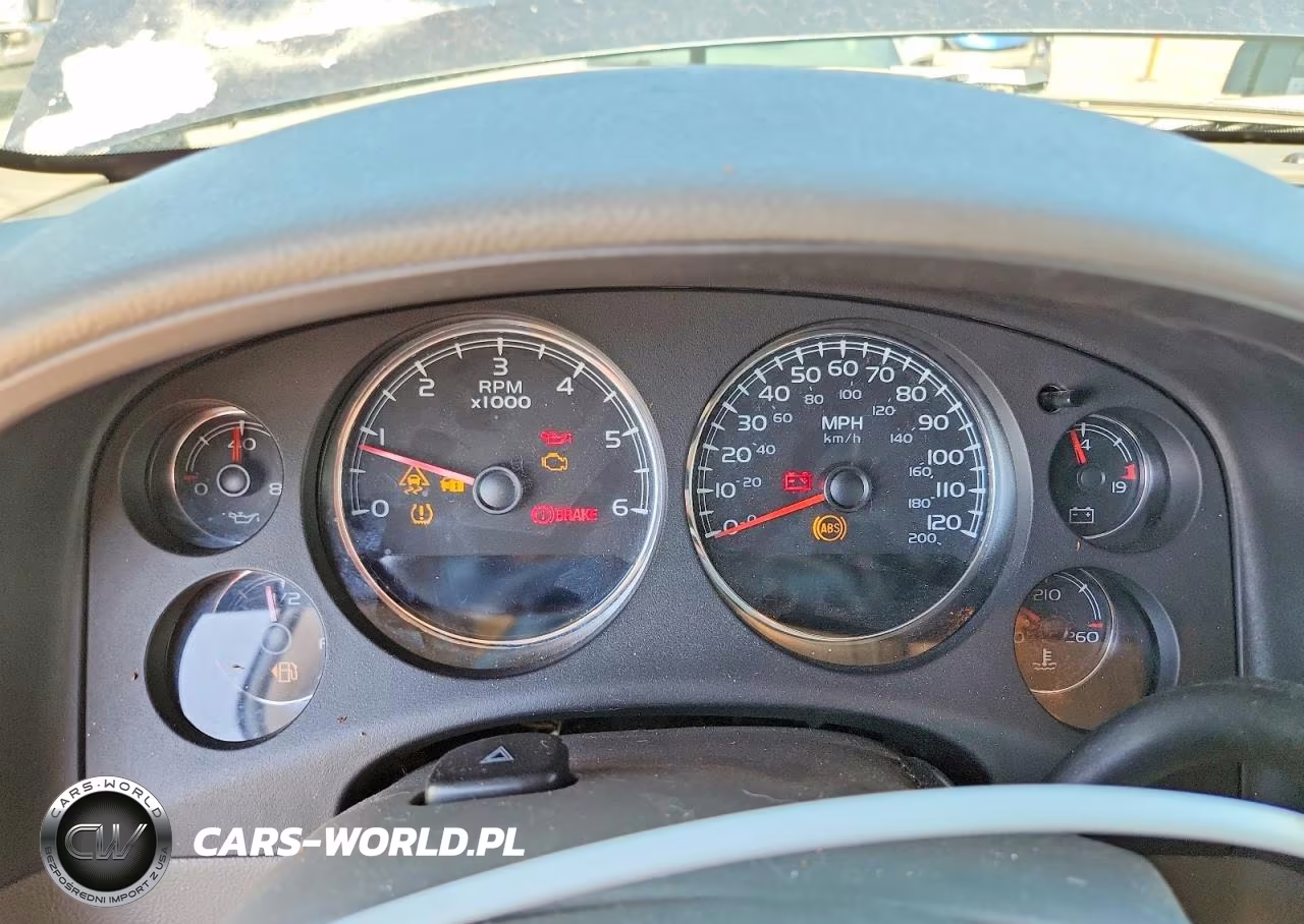2007 Chevrolet Suburban C1500 VIN:1GNFC16017J173696 - 9