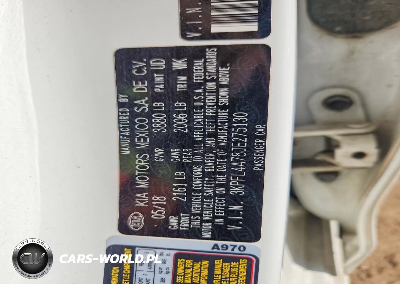 2018 Kia Forte S VIN:3KPFL4A78JE275130 - 12