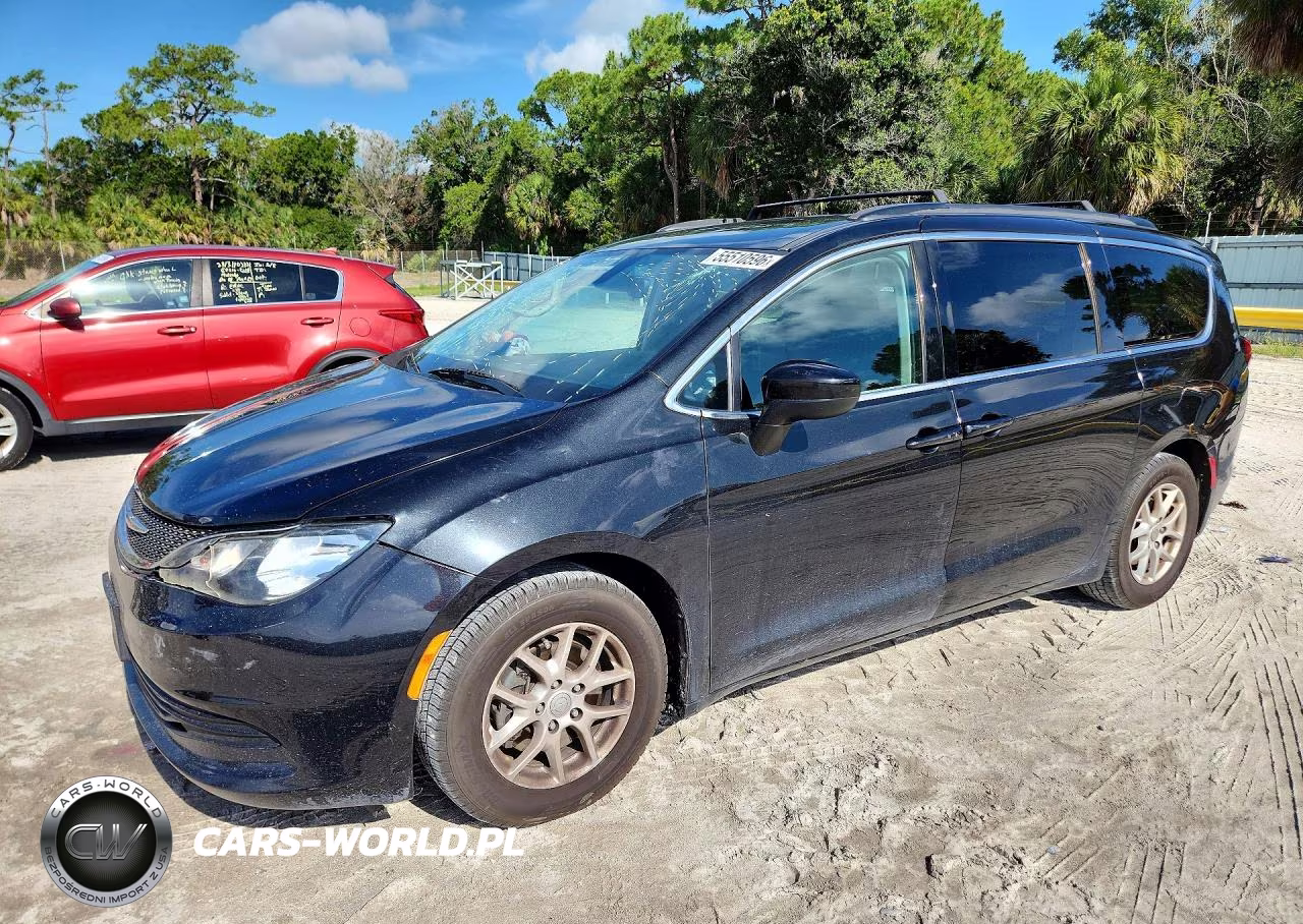 2017 Chrysler Pacifica Touring – zdjęcie 1 z 13