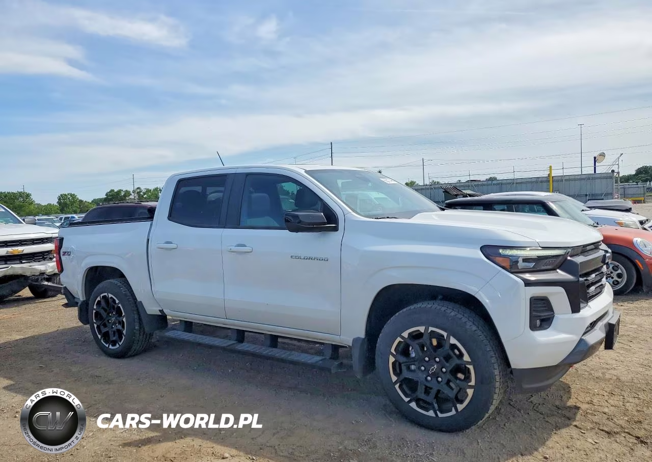 2026 Chevrolet Colorado Z71 VIN:1GCPTDEK4T1111852 - 4