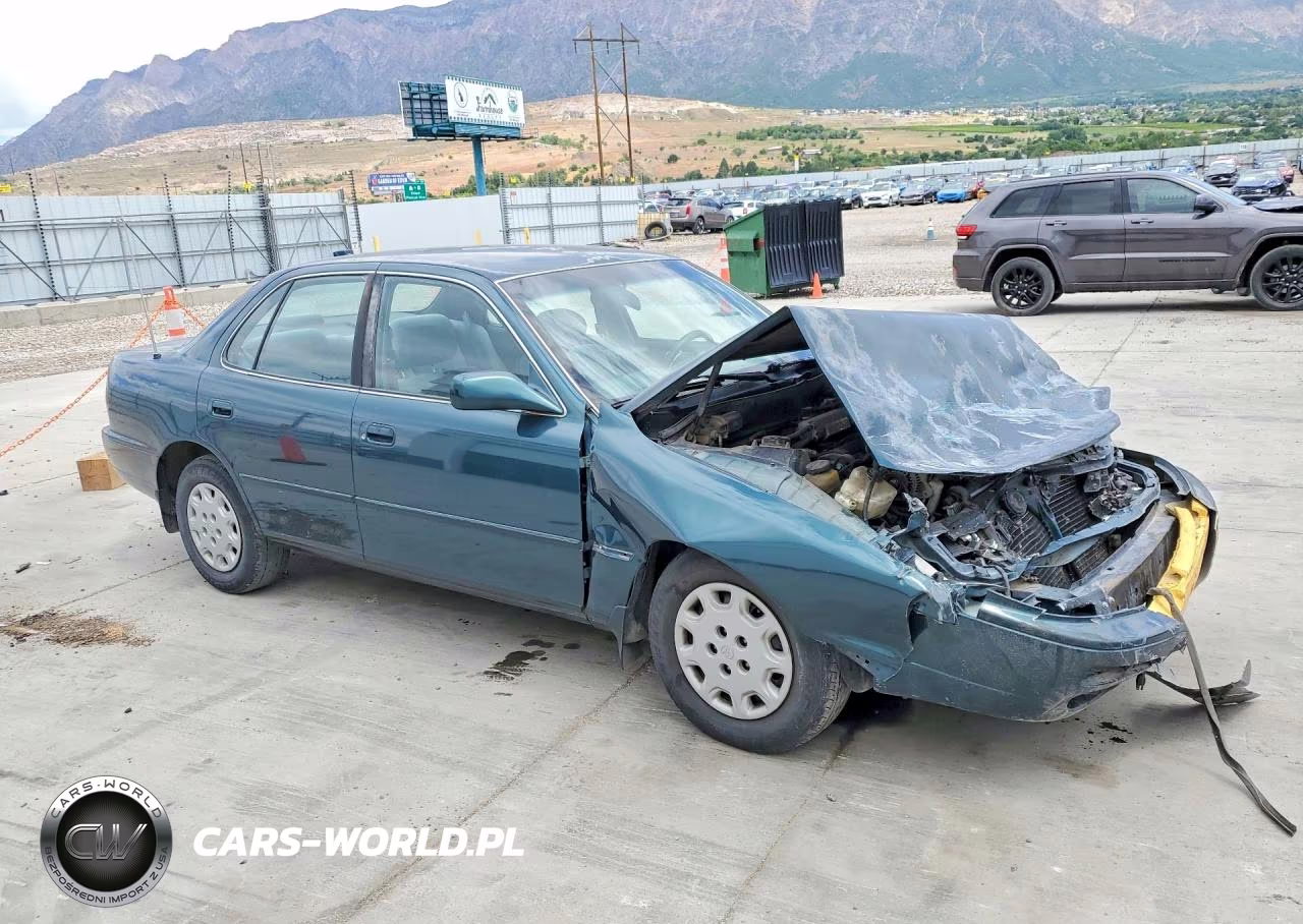 1996 Toyota Camry Le VIN:4T1BG12K0TU944656 - 4