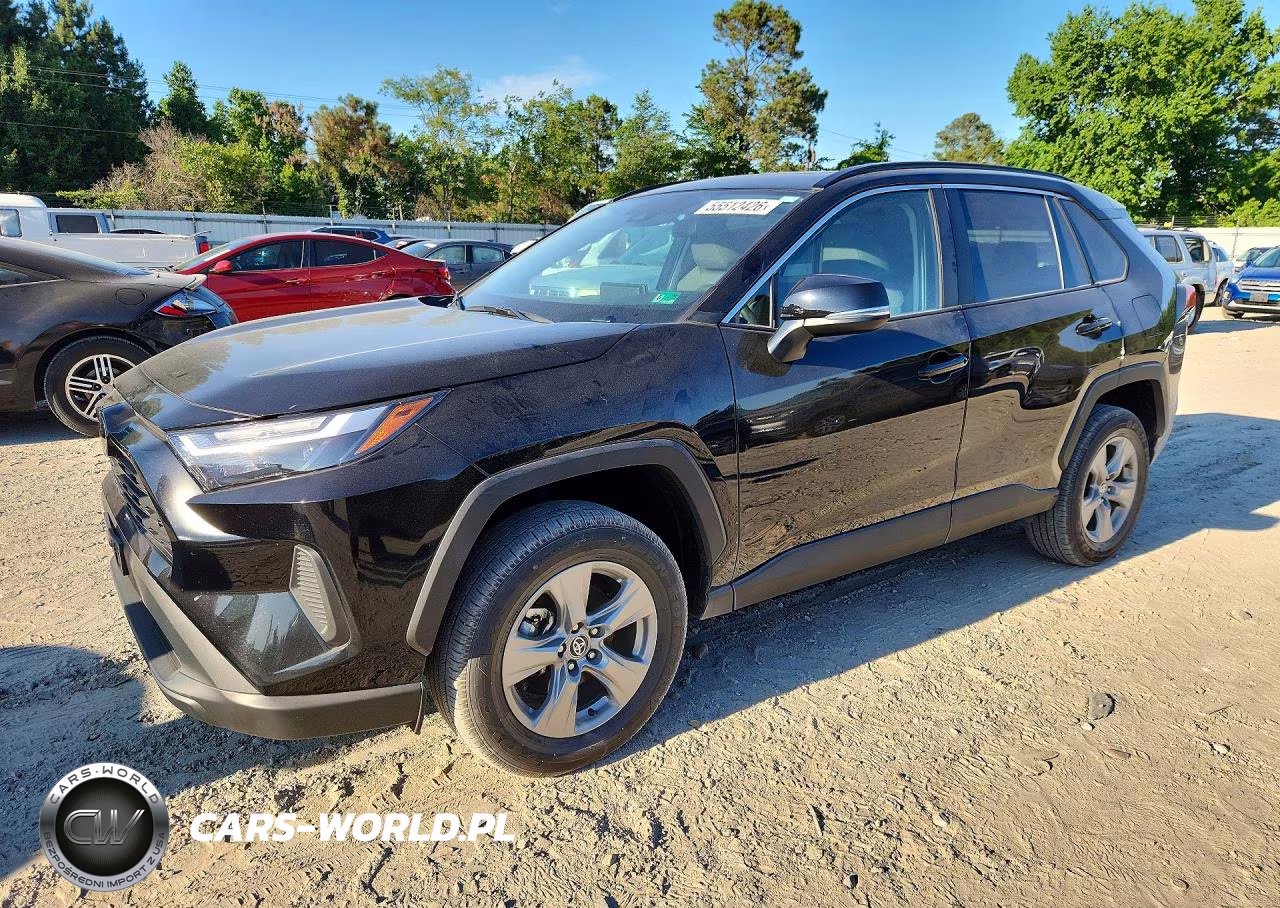 2025 Toyota Rav4 Xle – zdjęcie 1 z 13