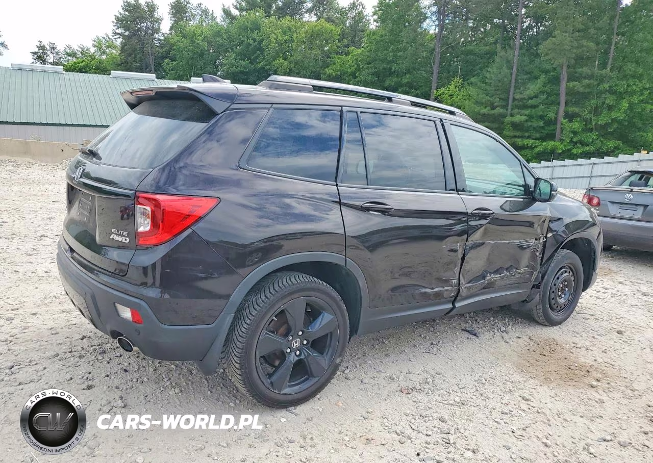 2019 Honda Passport Elite VIN:5FNYF8H02KB014104 - 3