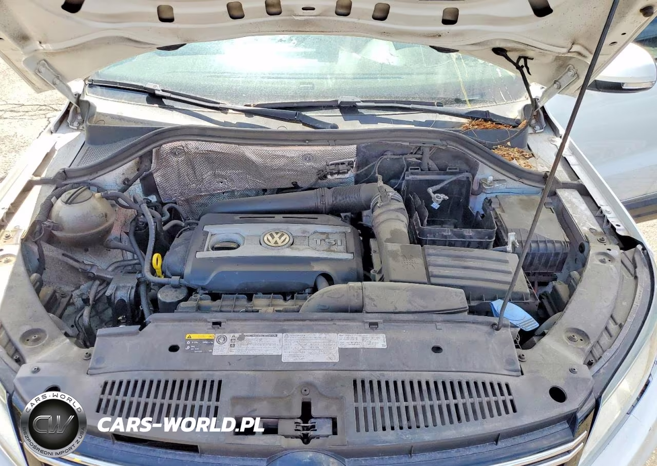 2017 Volkswagen Tiguan Wolfsburg VIN:WVGRV7AX7HK016737 - 11