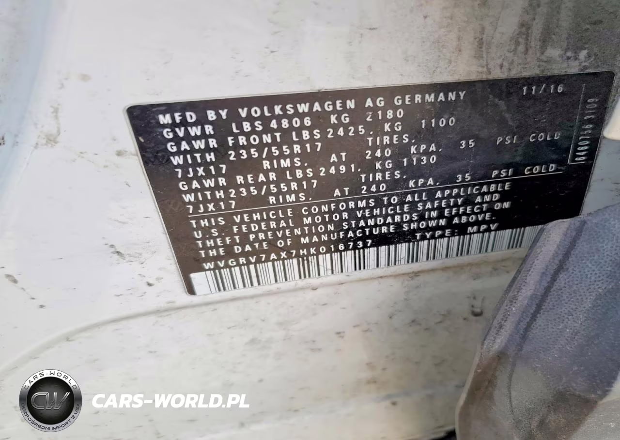 2017 Volkswagen Tiguan Wolfsburg VIN:WVGRV7AX7HK016737 - 12