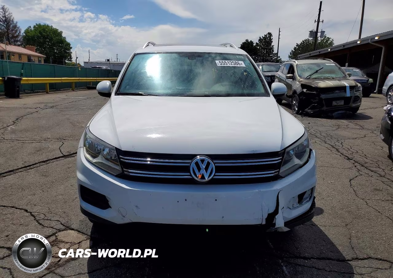 2017 Volkswagen Tiguan Wolfsburg VIN:WVGRV7AX7HK016737 - 5