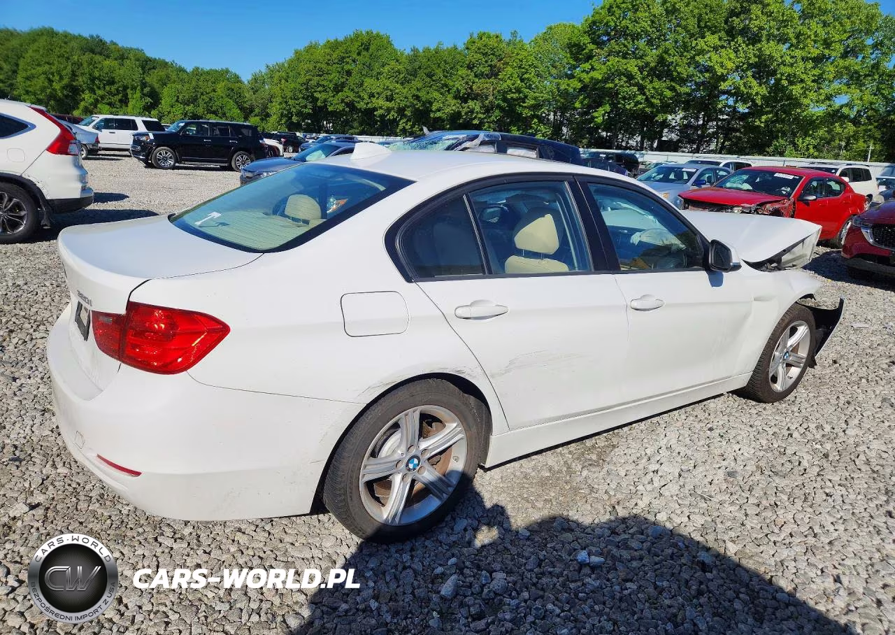 2014 BMW 320 I xDrive VIN:WBA3C3G50ENS68111 - 3