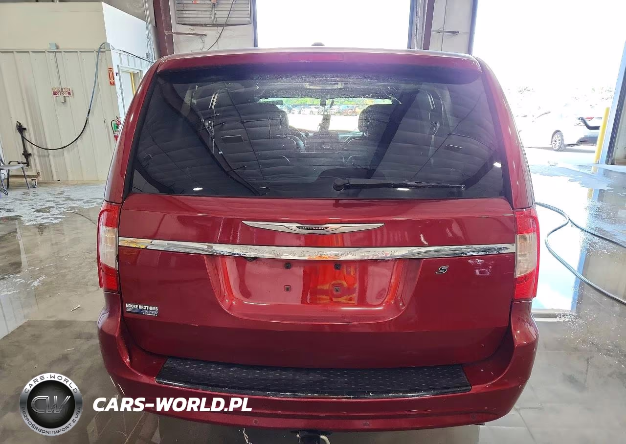 2014 Chrysler Town & Country S VIN:2C4RC1HG7ER234624 - 6
