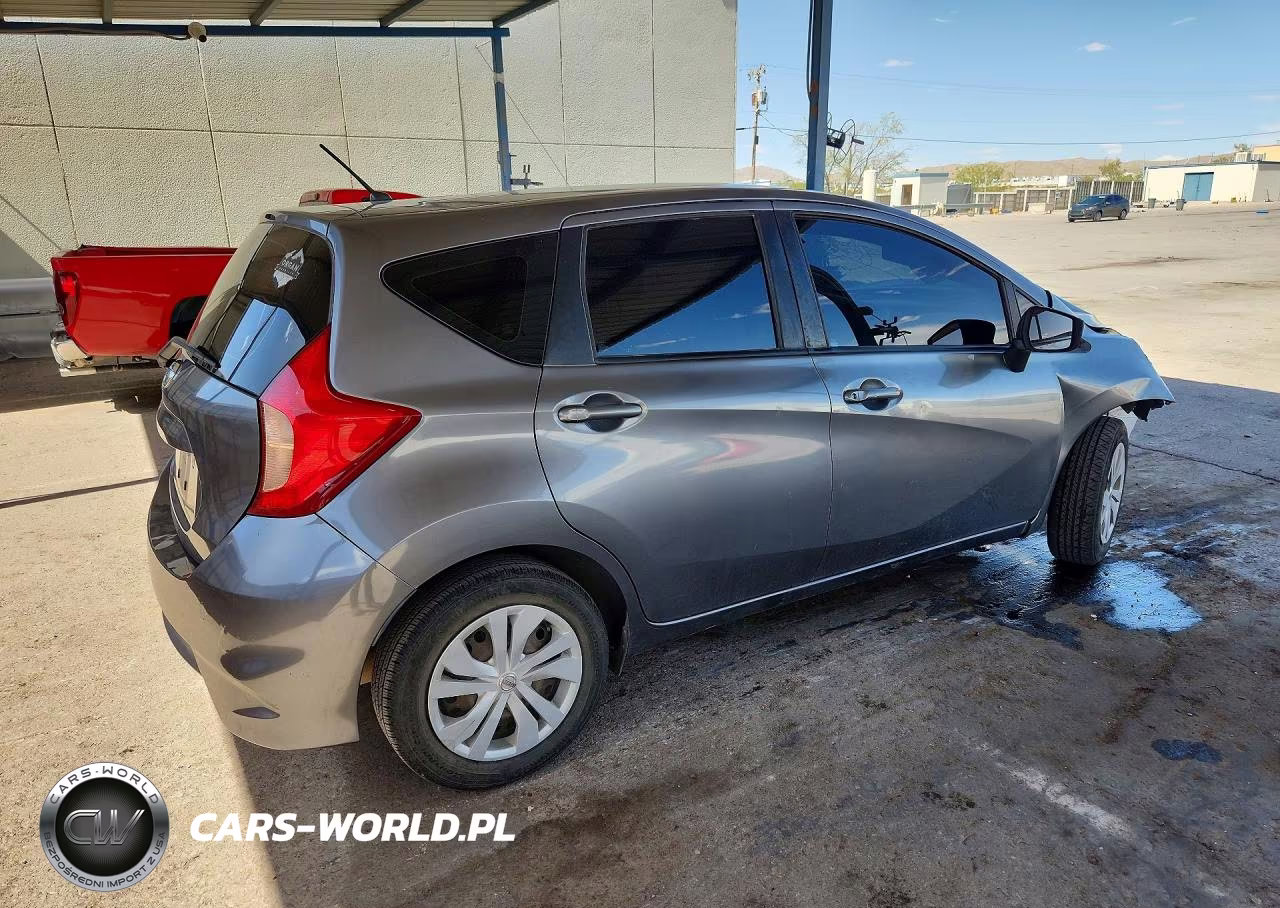 2017 Nissan Versa Note S Plus VIN:3N1CE2CP5HL378092 - 3