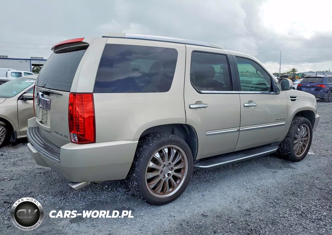 2013 Cadillac Escalade VIN:1GYS3AEF9DR148873 - 3