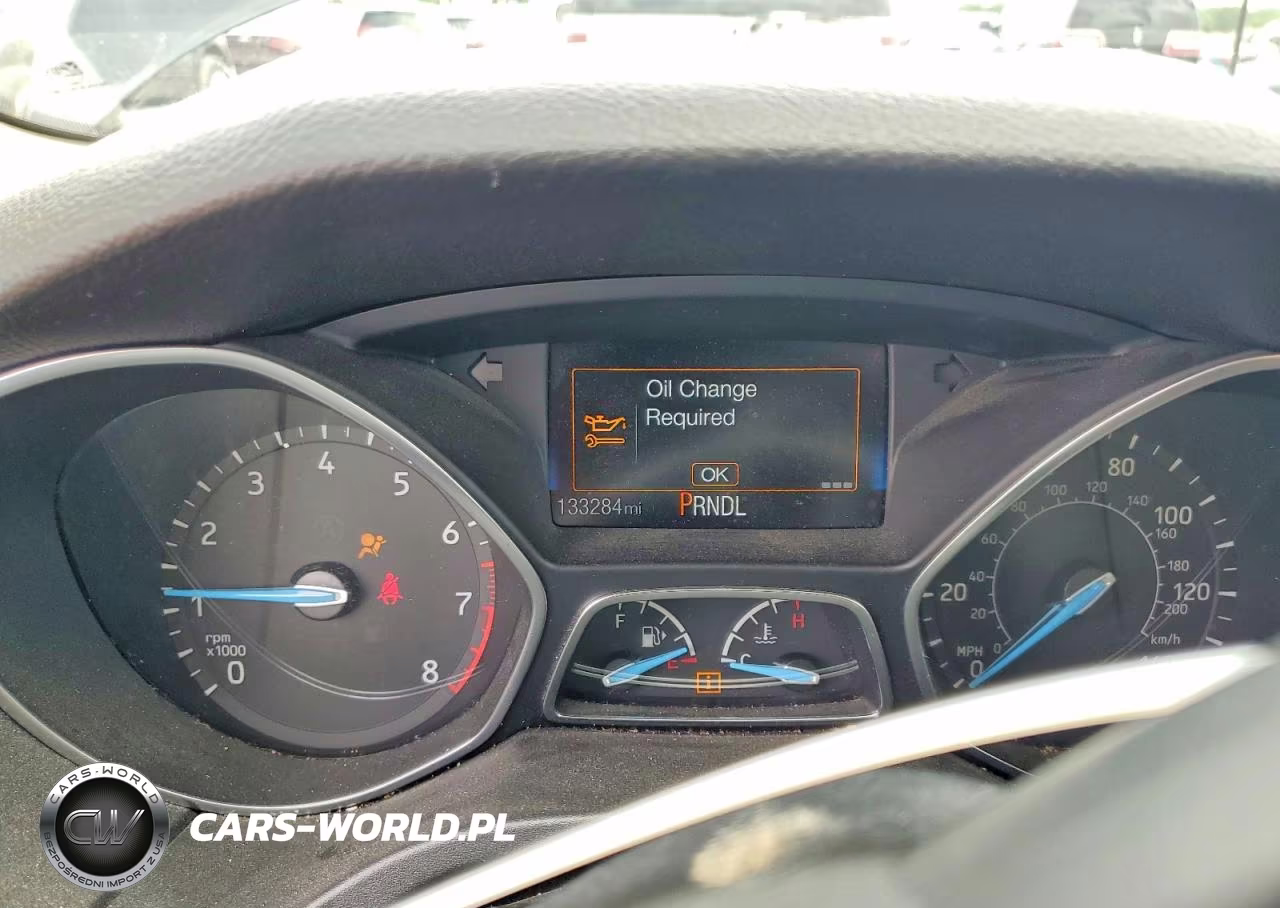 2017 Ford Focus Se VIN:1FADP3F22HL296386 - 9