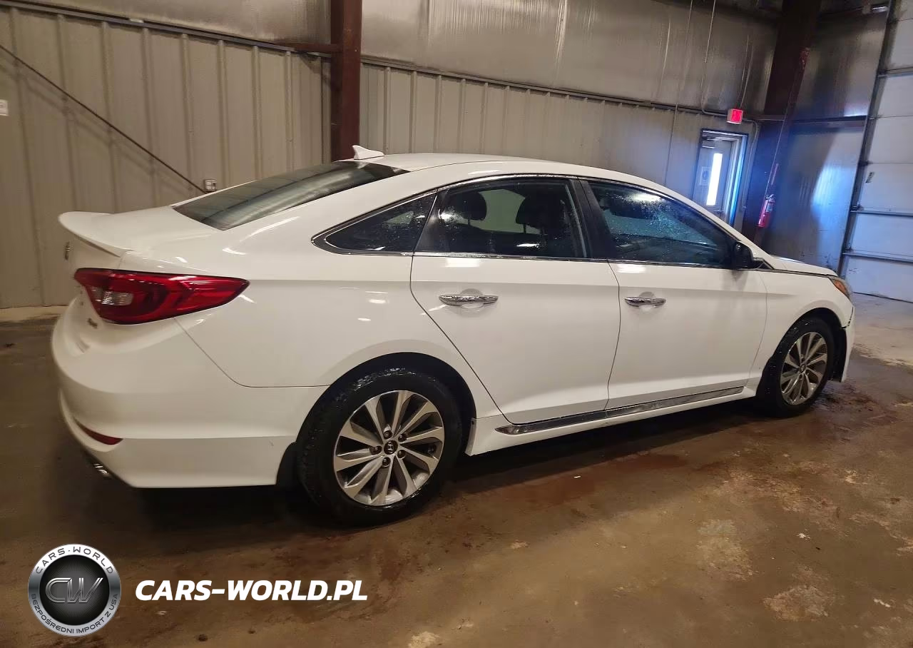 2015 Hyundai Sonata Sport VIN:5NPE34AF3FH149683 - 3