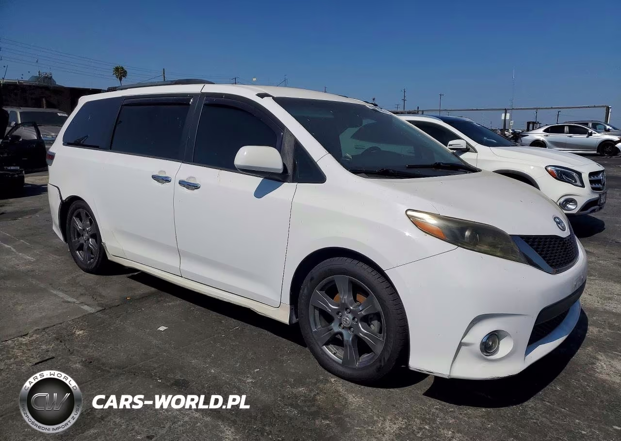 2017 Toyota Sienna Se VIN:5TDXZ3DC2HS786712 - 4