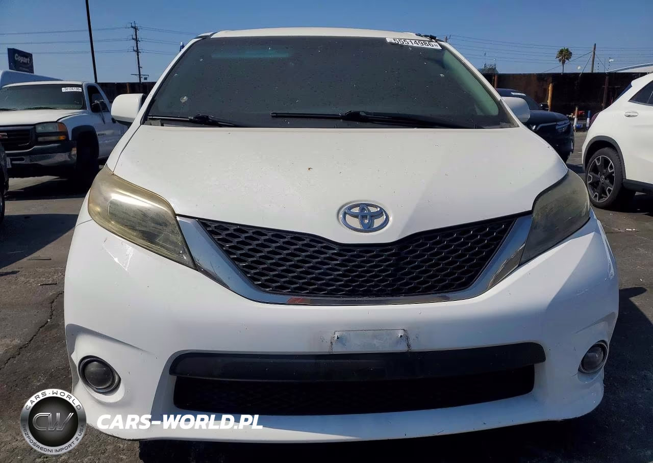 2017 Toyota Sienna Se VIN:5TDXZ3DC2HS786712 - 5